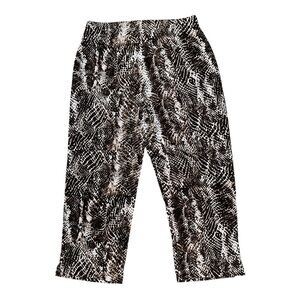 Chicos travelers size 1 pull on pants animal print brown snakeskin cropped ankle